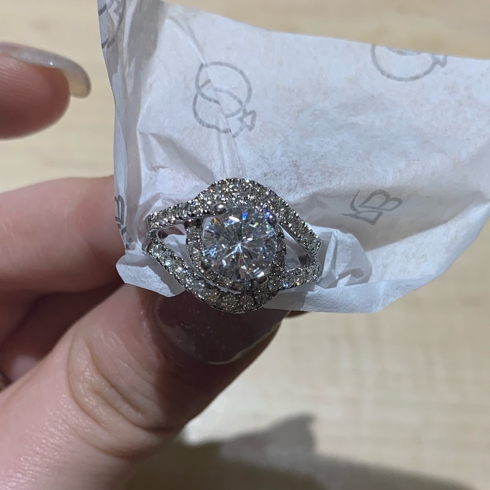 Robins Brothers authentic diamond ring